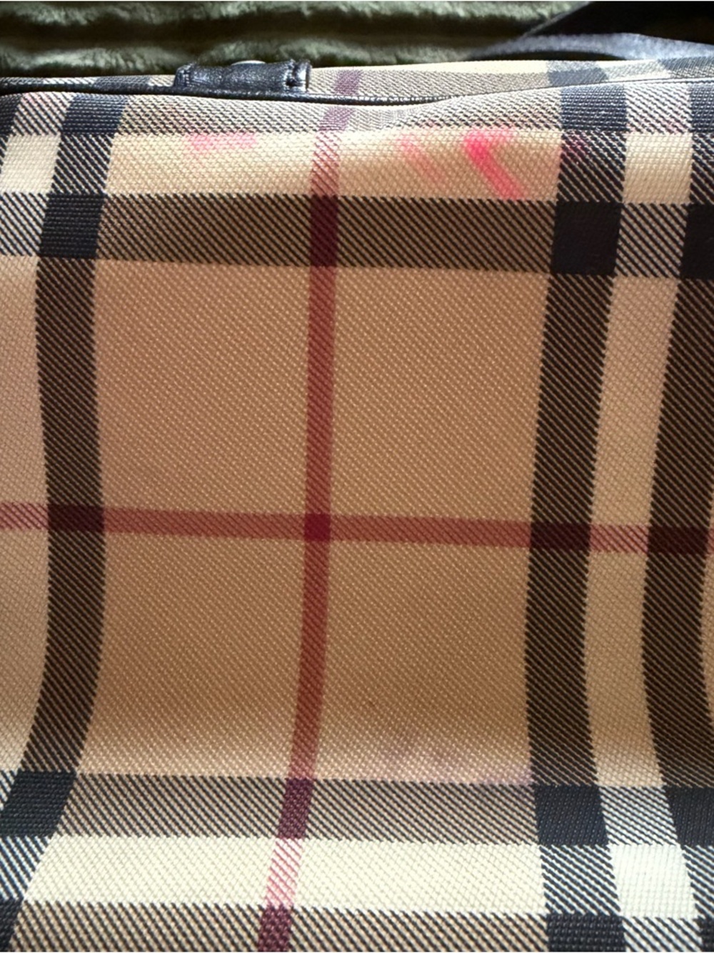 Classic Check Tote Bag in Beige and Black - Picture 12 of 12